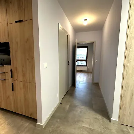 Apartment Lotnisko Chopina Airport *