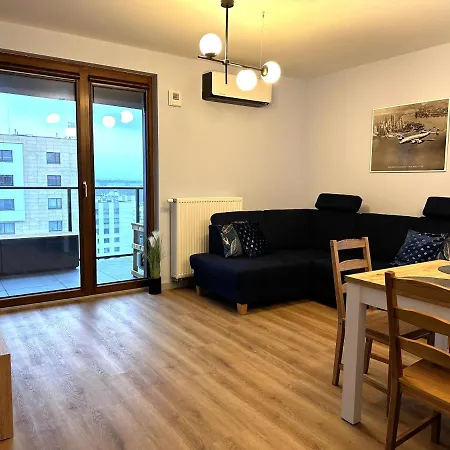 Lägenhet Lotnisko Chopina Airport