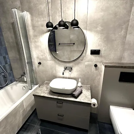 Lotnisko Chopina Airport Lägenhet *