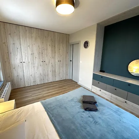 شقة Lotnisko Chopina Airport